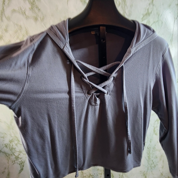 EXPRESS One Eleven Cropped Hoodie - Picture 6 of 10